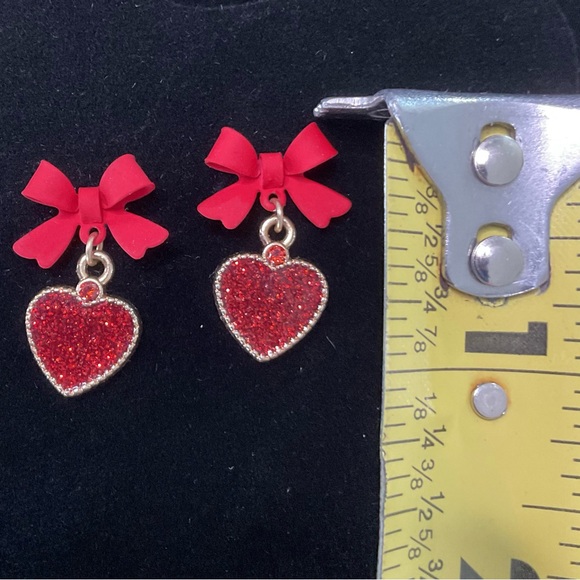 Red Hearts & Bows Elegant Earrings with Stunning Rhinestone Design - Picture 2 of 3